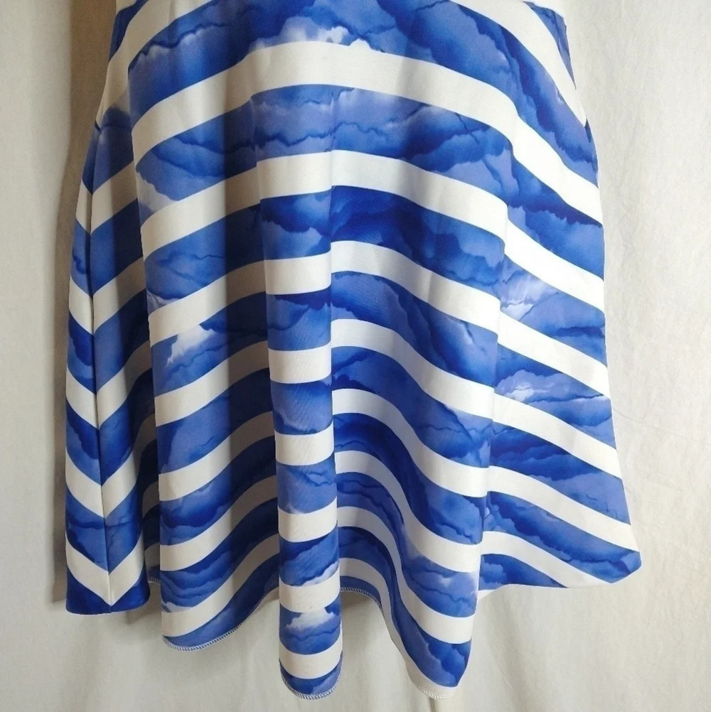 Super Stretchy Fit and Flare Dress EUC ❤️ - Picture 6 of 13